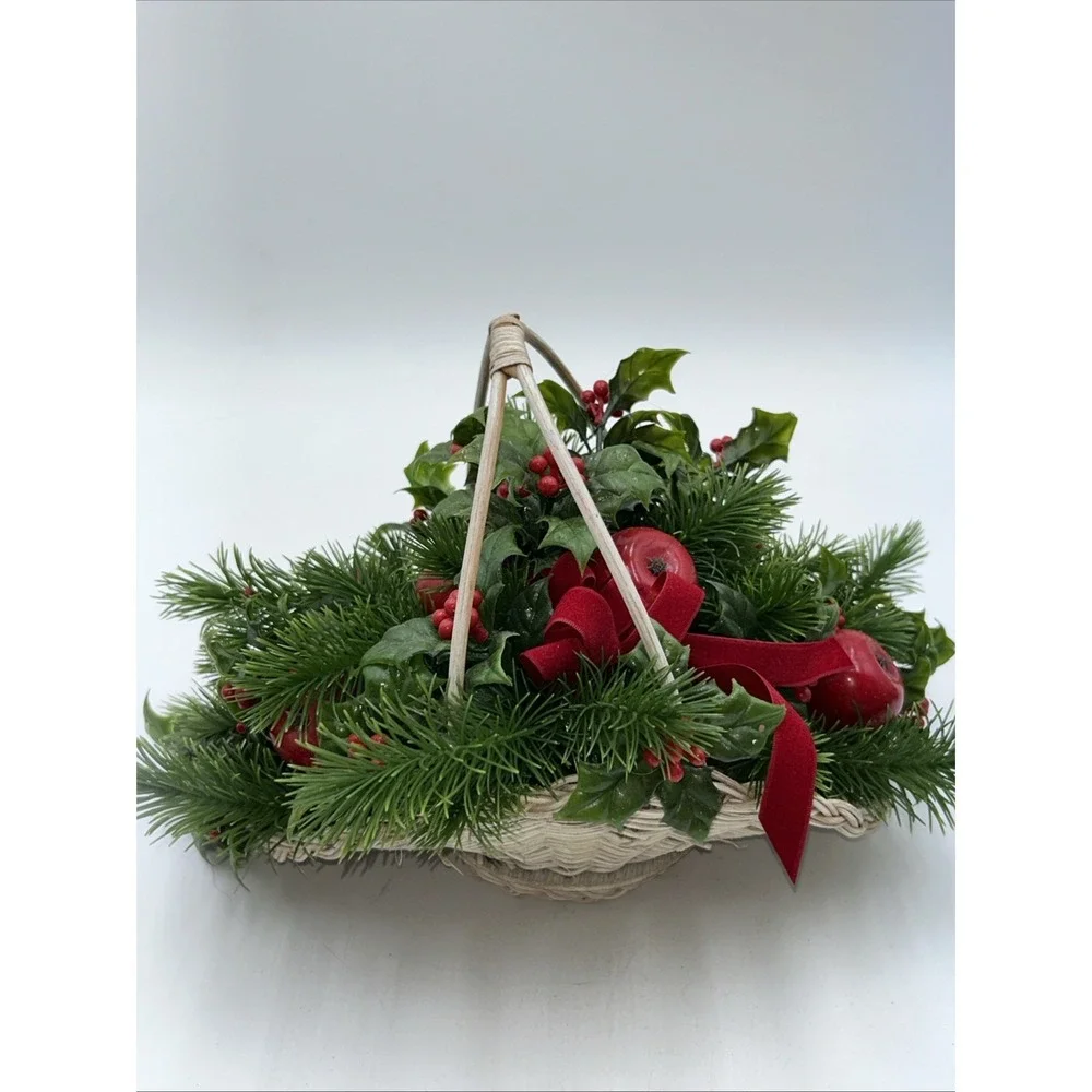Vtg Plastic Christmas Poinsettia Arrangement In White Wicker Basket Christmas